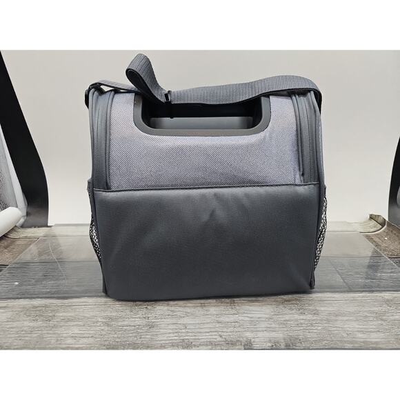 Igloo • Laguna Gripper Soft Sided Cooler • 18 Can Capacity • Gray Twill [65] - Picture 8 of 12